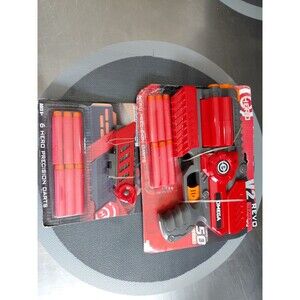 V2 Revo Team Red  Dart Guns Lip To 40 Feet Clip On Light 12 Hero Precisión Darts